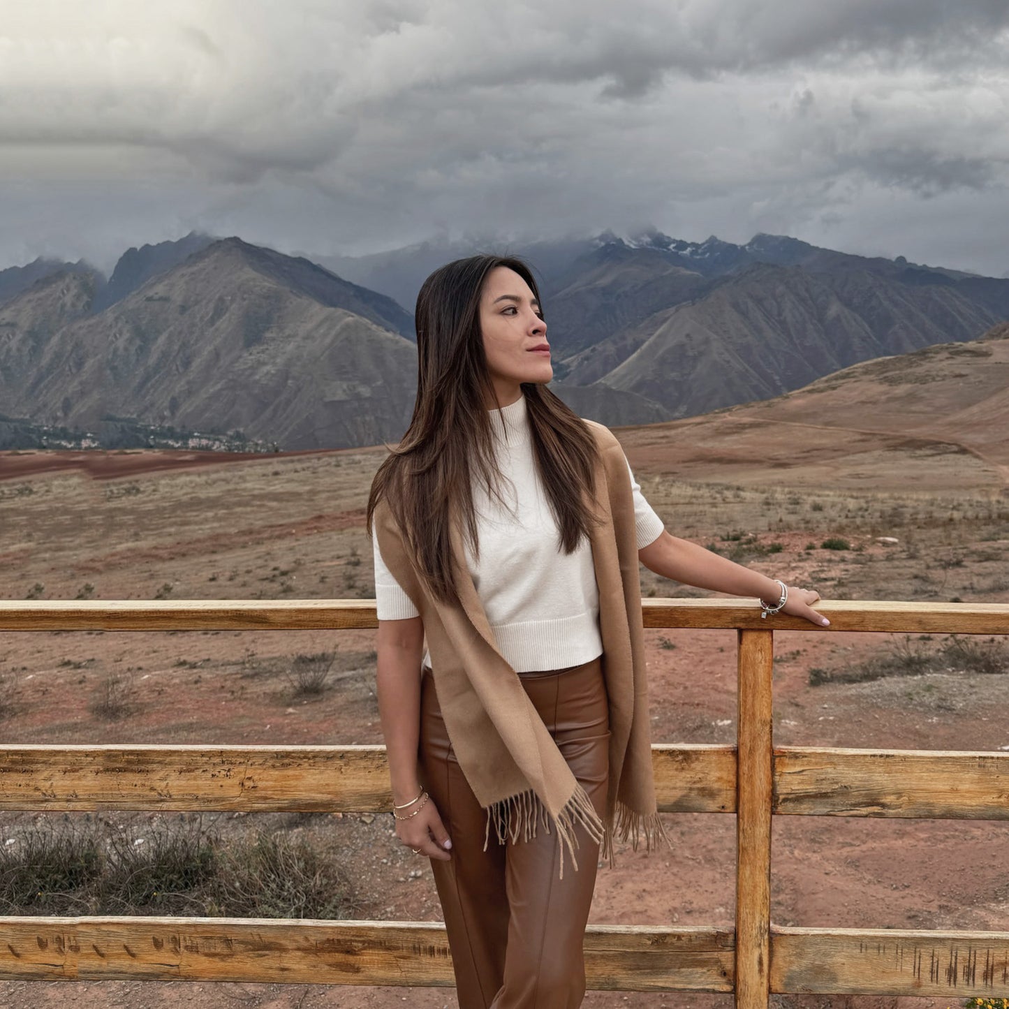 Bufanda camel "Wayra"       100% en Baby Alpaca